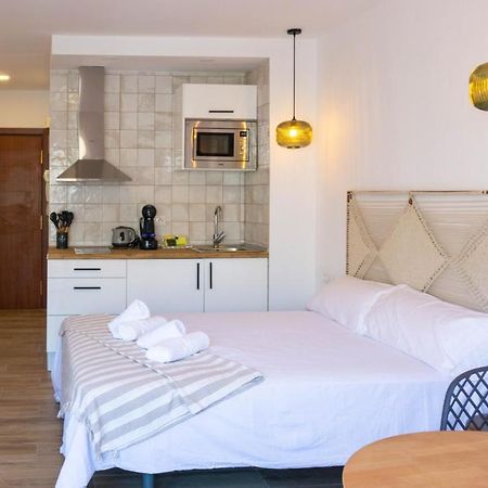 Apartment Carihuela Beach Malaga Torremolinos Exteriör bild